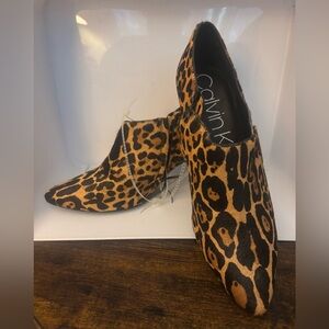 Women’s Calvin Klein Leopard Print Jeanna Ankle Boots Cow Fur Size 9